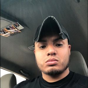 Meet your Posher, Luis